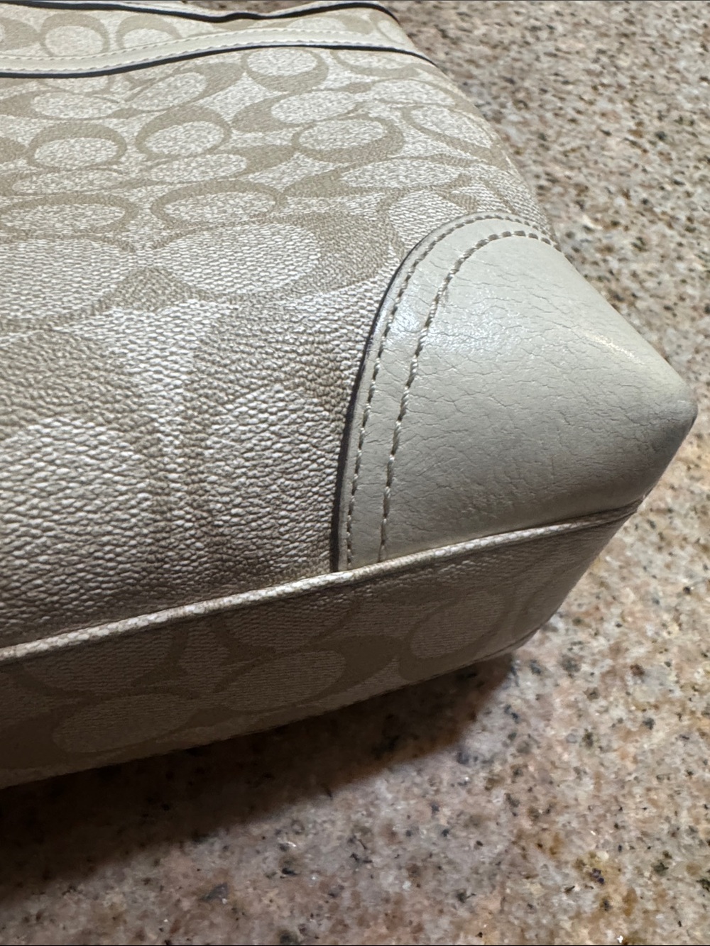 Authentic vintage Coach Beige Signature heritage Tote - Picture 7 of 14